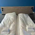 Double 1 With Free Parking In Bed & Breakfast *